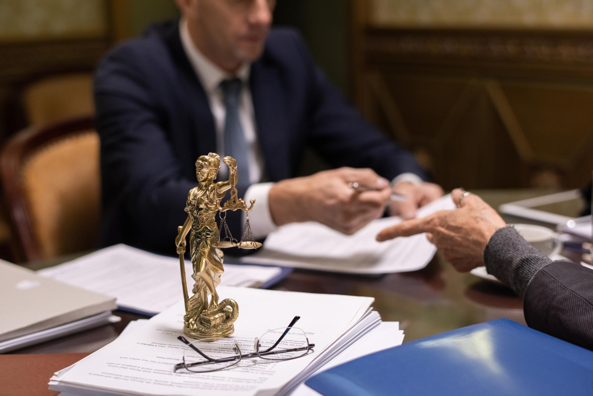 Jak napisać testament własnoręczny, żeby był ważny – poradnik krok po kroku